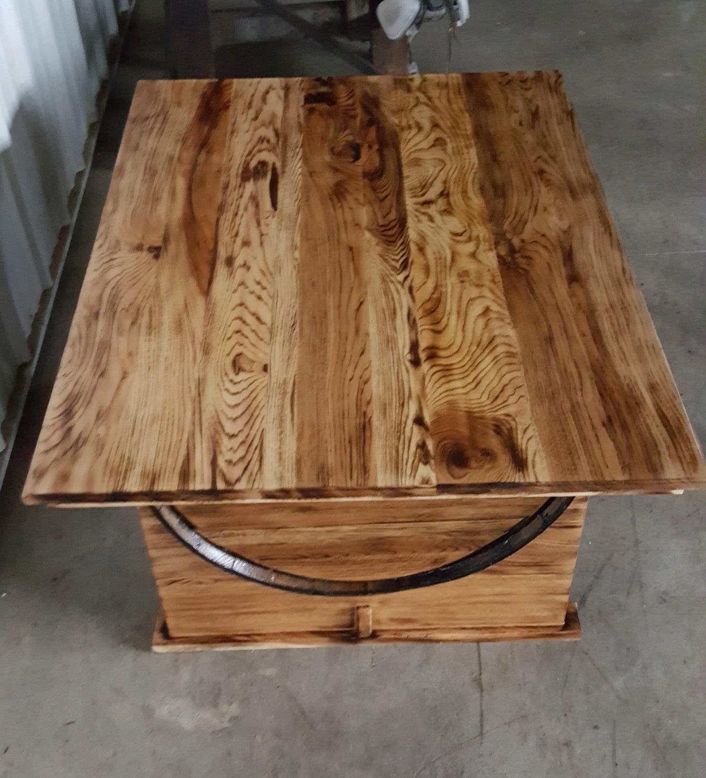 Whiskey Barrel Lift Top Coffee Table, BURNT HICKORY Top, Free Shipping, Made in the USA!