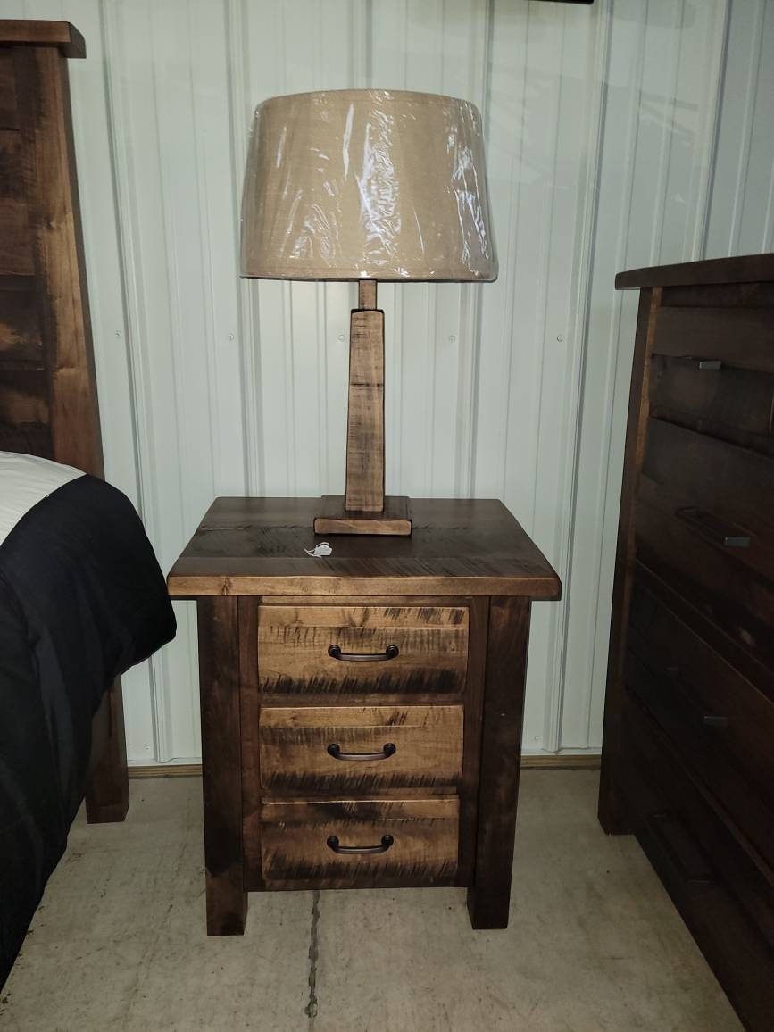 Country Mission 5 pc. Rough Sawn Maple Bedroom Set , Includes Bed, Dresser, Nightstand, Chest of Drawers, & Mirror - Free Shipping