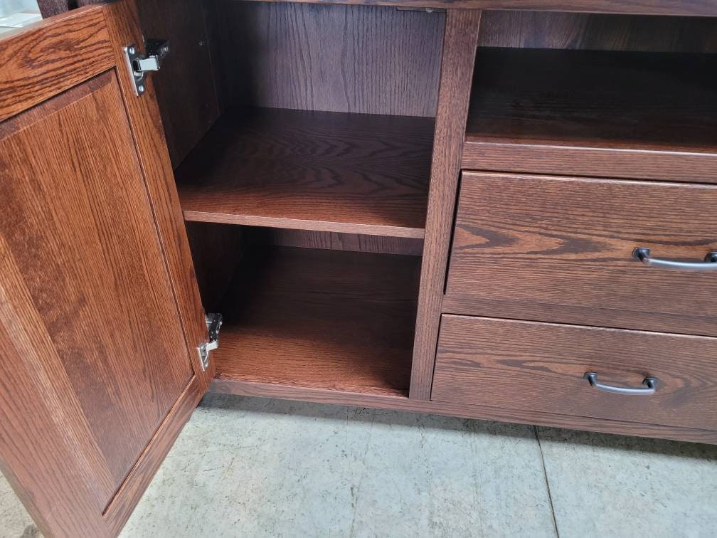 Solid Oak TV Console Entertainment Center. Amish Built 60"long X 20" deep X 33" tall, Free Shipping