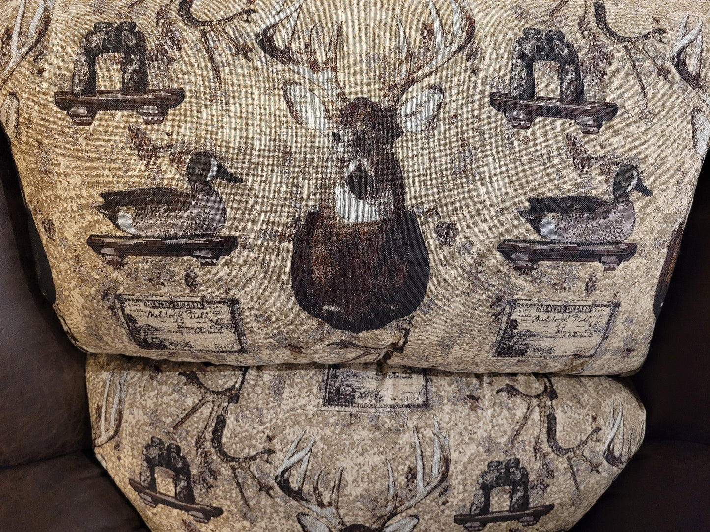 Whitetail Deer Rocker/Recliner - Free Delivery!